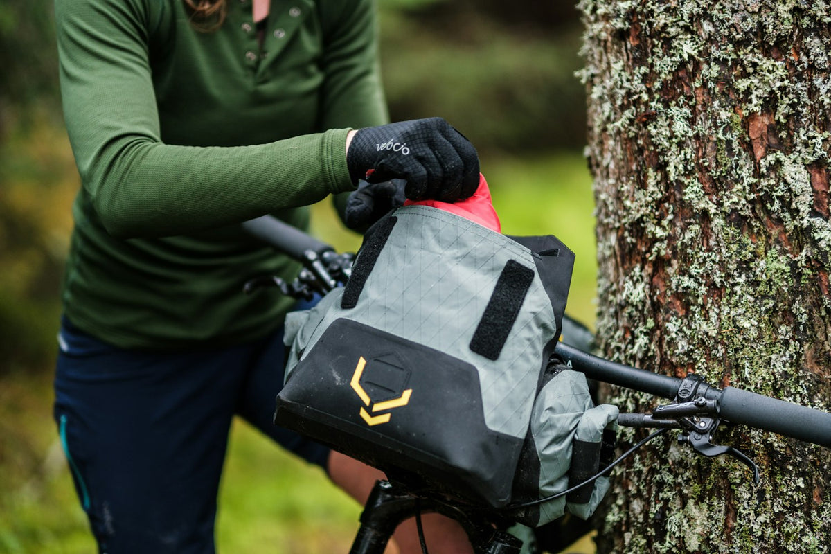 Apidura Back Country Accessory Pocket - 4 Litre