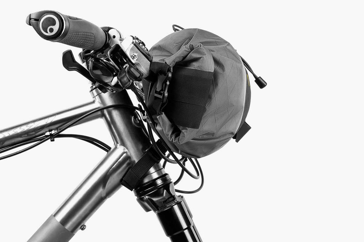 Apidura Back Country Handlebar Pack - 7 Litre